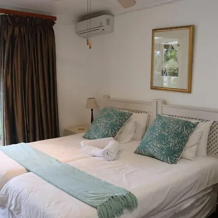 Ballito Clarke Bay Beach House - Family Holiday Letting Exterior photo