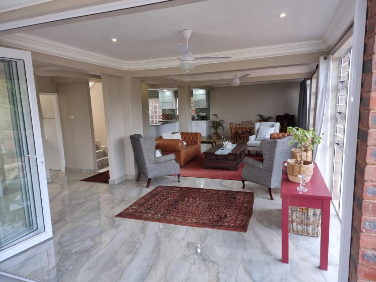 Clarke Bay House - Family Letting Holiday home *